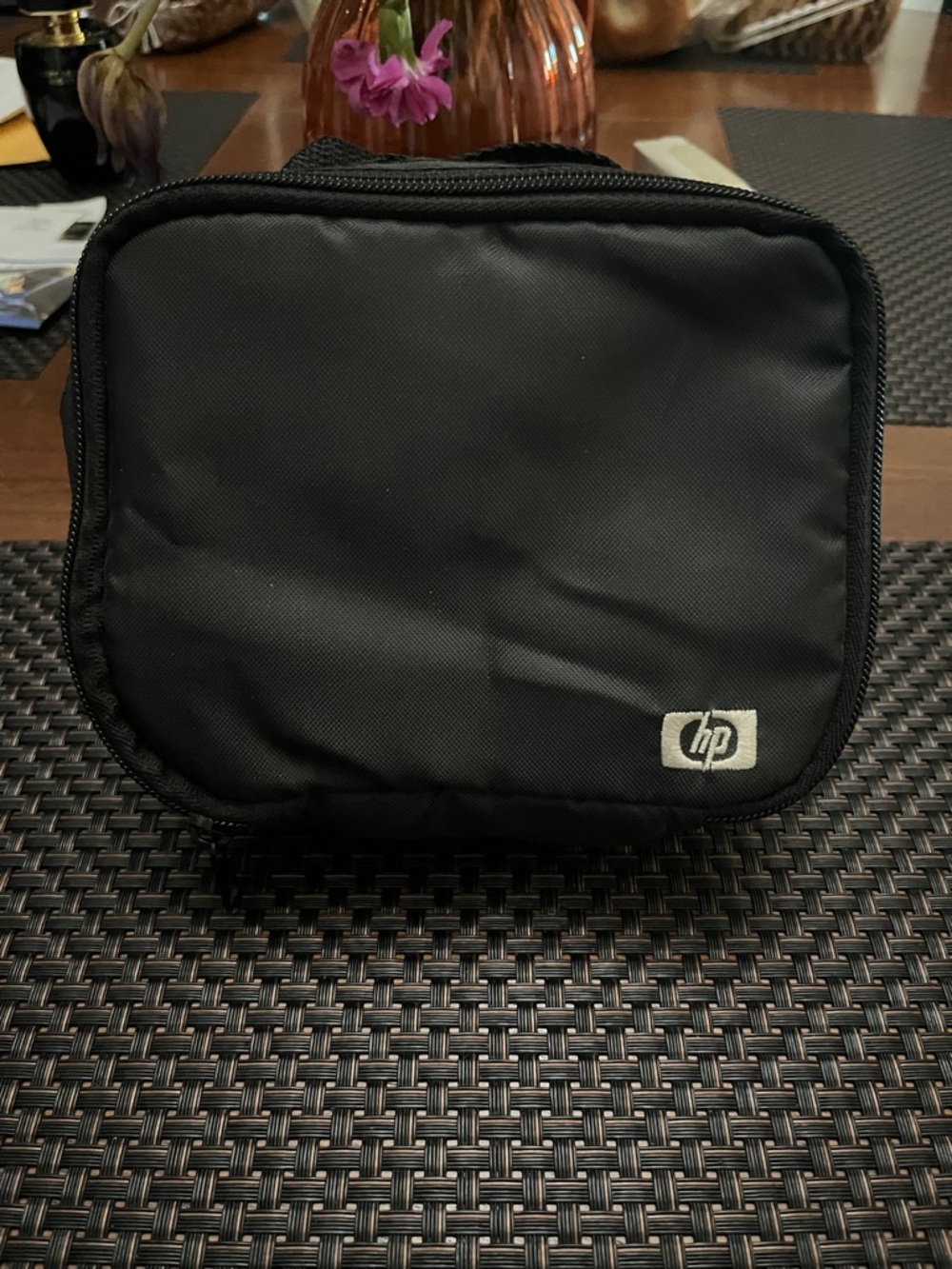 HP Black Compact Electronics Organizer Pouch/ Great Condition